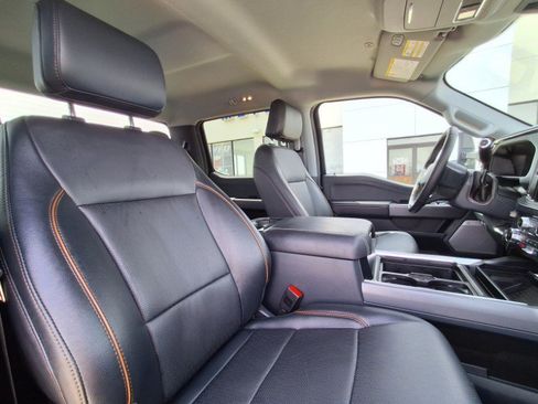 Used 2025 Ford F450 Lariat w/ Snow Plow/Camper Package image 15