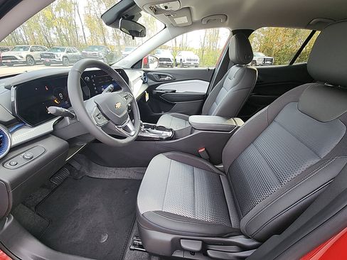 New 2026 Chevrolet Trax LT image 15