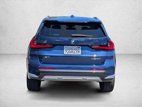 Used 2025 BMW X1 xDrive28i AWD/4WD image 7