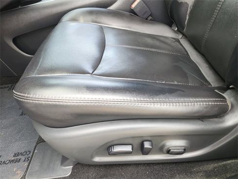 Used 2020 Nissan Pathfinder SL image 24