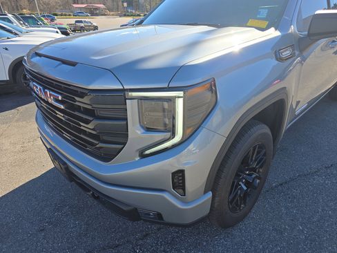Used 2024 GMC Sierra 1500 Elevation image 10