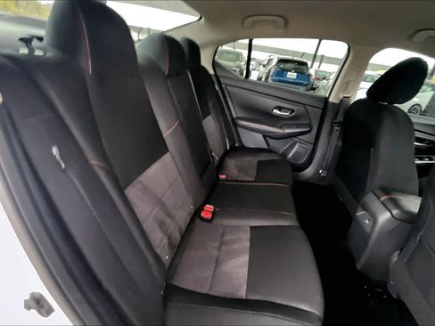 Certified 2025 Nissan Sentra SR image 19