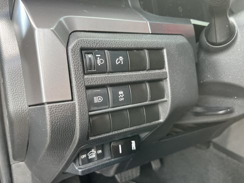 Used 2024 Toyota Tacoma SR5 RWD image 18