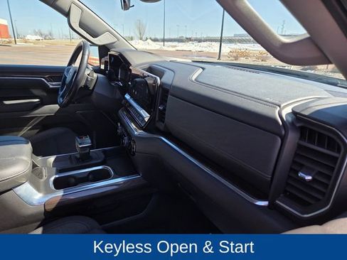 Used 2023 Chevrolet Silverado 1500 RST AWD/4WD image 40