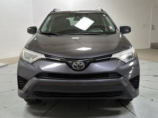 Used 2017 Toyota RAV4 LE video 2