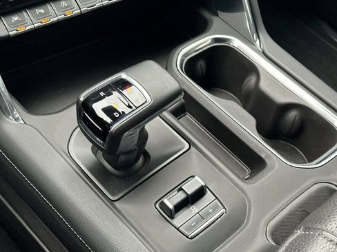 Used 2024 GMC Sierra 1500 Denali image 21