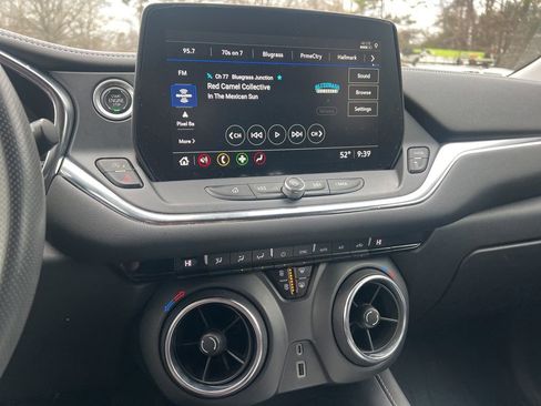 Certified 2023 Chevrolet Blazer LT image 35