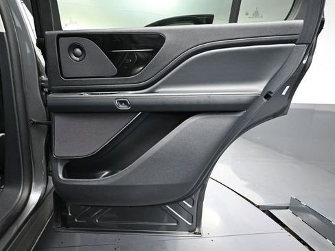 Used 2025 Lincoln Aviator Reserve w/ Jet Appearance Package image 49