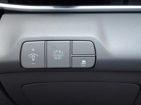 New 2026 Hyundai Elantra Hybrid FWD image 23