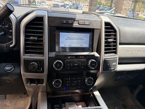 Used 2019 Ford F450 Lariat w/ Lariat Ultimate Package AWD/4WD image 22