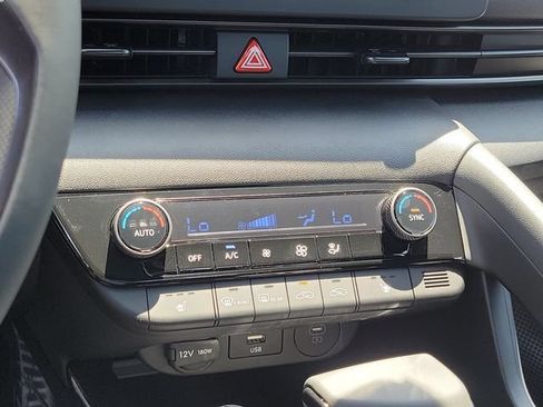 New 2026 Hyundai Elantra SEL Sport FWD image 12