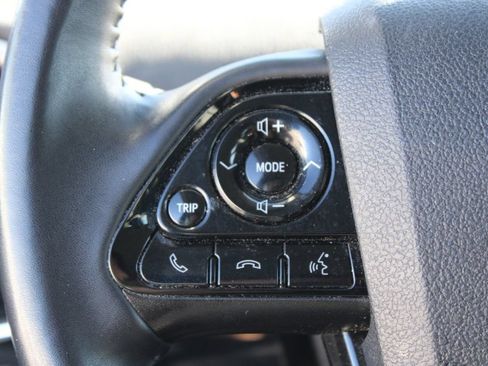 Used 2022 Toyota Prius Prime Limited FWD image 24
