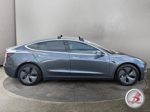 Used 2020 Tesla Model 3 Long Range image 8