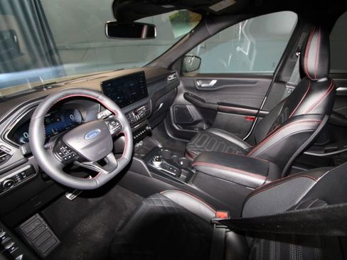 Used 2024 Ford Escape ST-Line Elite w/ Premium Technology Package AWD/4WD image 2