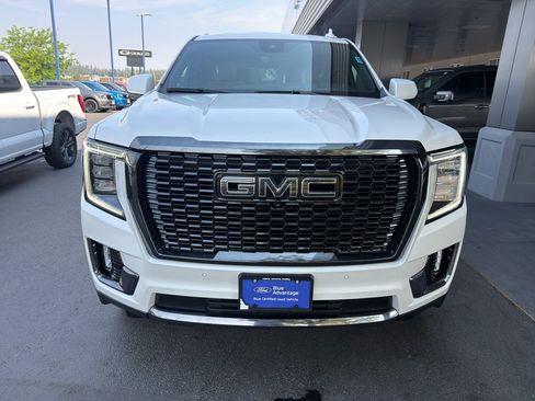 Used 2023 GMC Yukon Denali Ultimate AWD/4WD image 2