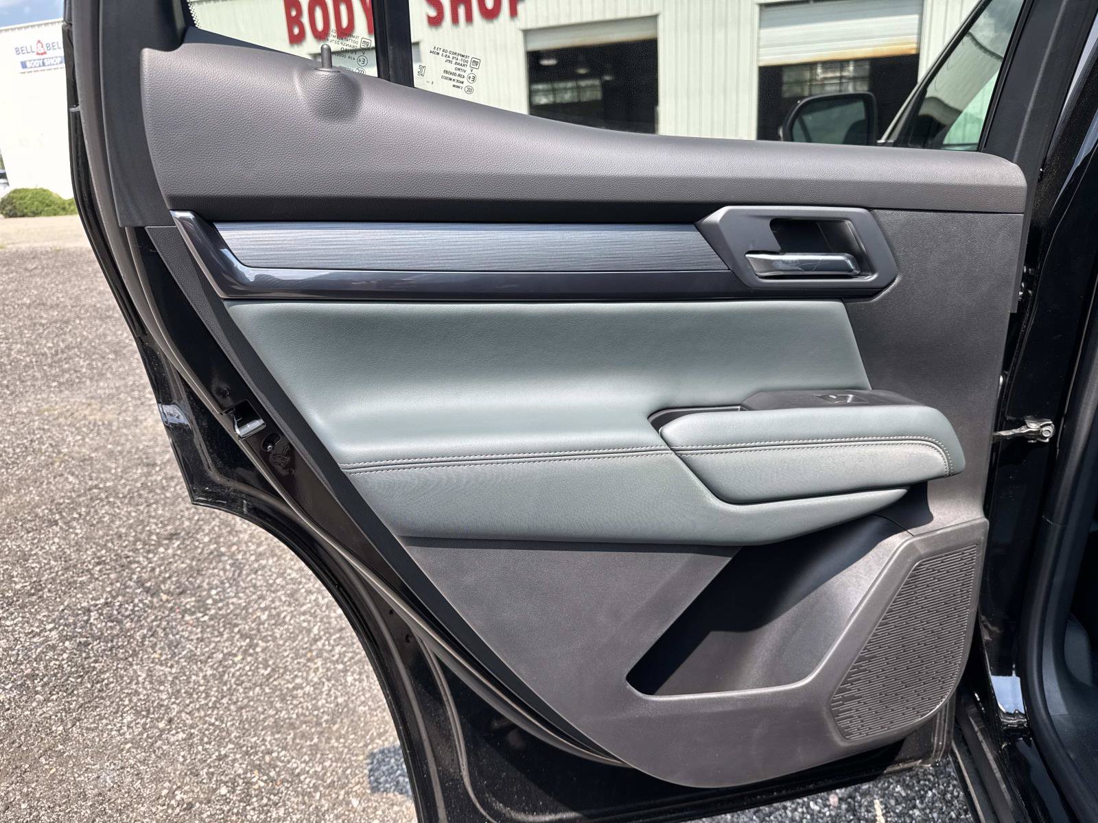 New 2026 GMC Terrain AT4 w/ Convenience Package III AWD/4WD image 12
