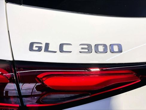 New 2026 Mercedes-Benz GLC 300 4MATIC image 6