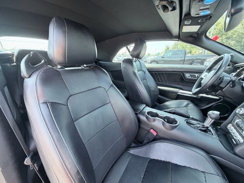 Used 2017 Ford Mustang Premium RWD image 30