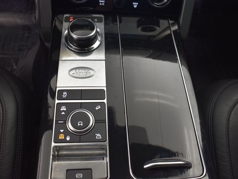 Used 2018 Land Rover Range Rover HSE AWD/4WD image 9