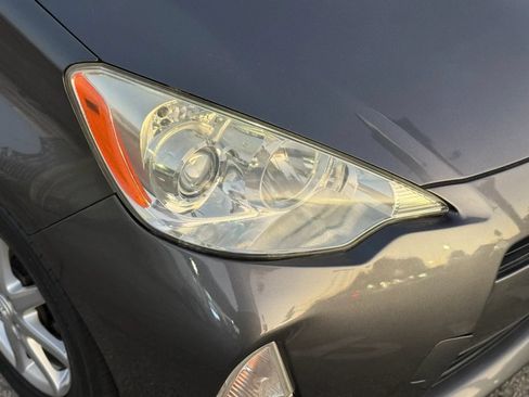 Used 2012 Toyota Prius C Three FWD image 7