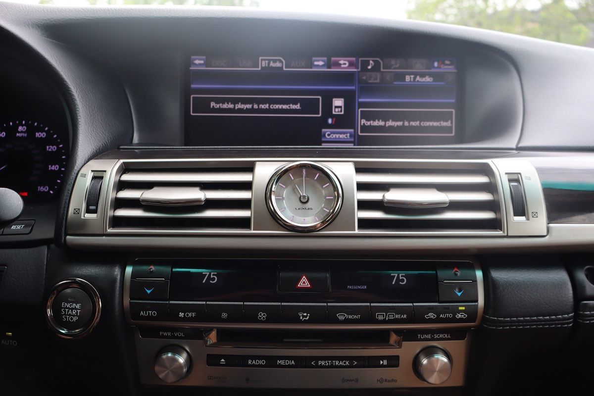 Used 2014 Lexus LS 460 AWD w/ Comfort Package image 35