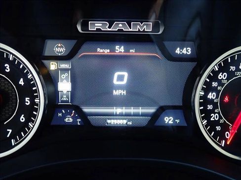 Used 2025 RAM 1500 Laramie AWD/4WD image 27