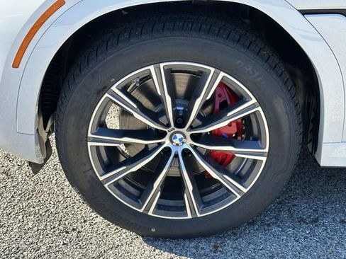 New 2027 BMW X6 xDrive40i w/ Premium Package AWD/4WD image 7
