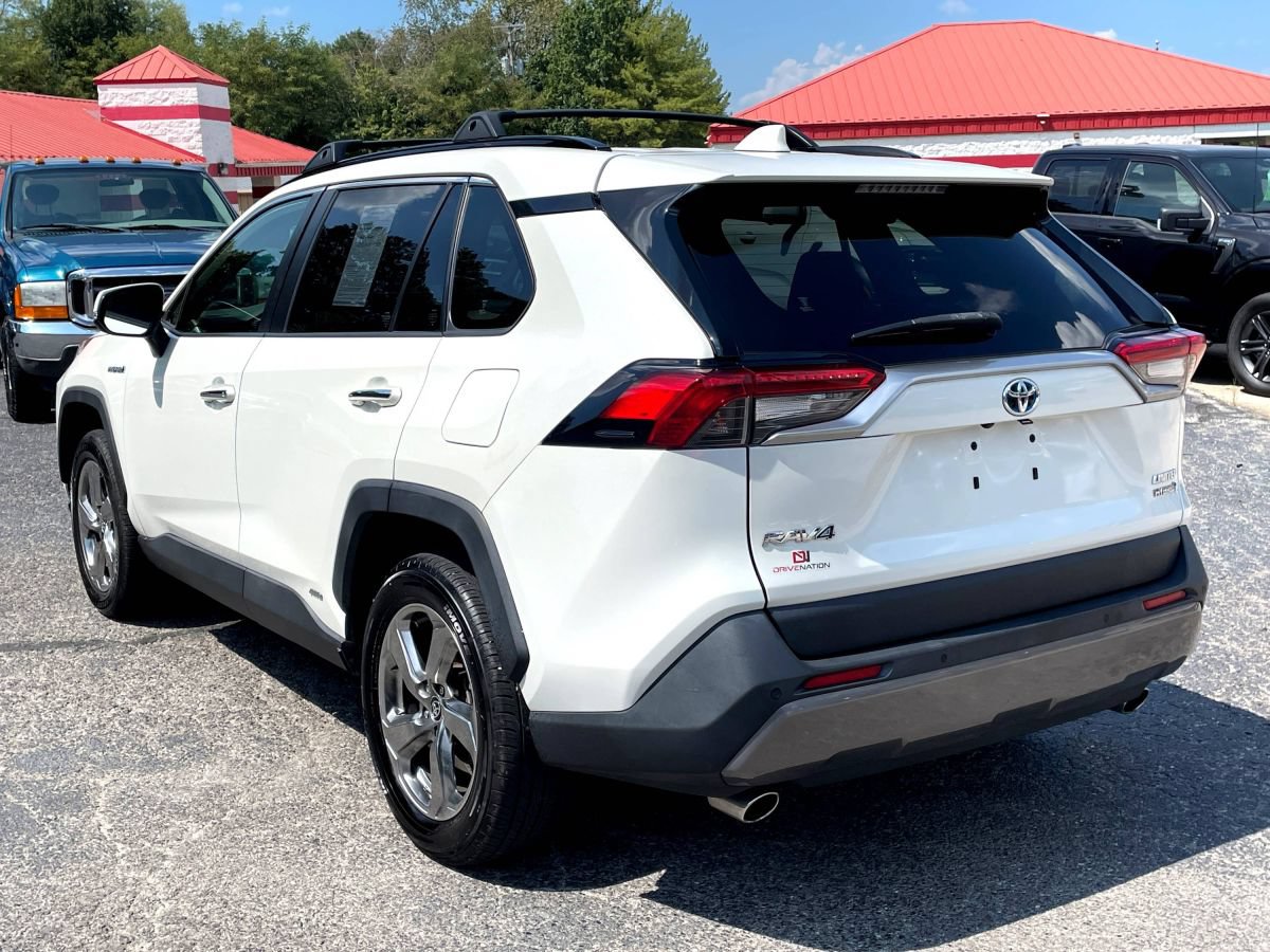 Used 2020 Toyota RAV4 Limited AWD/4WD image 5
