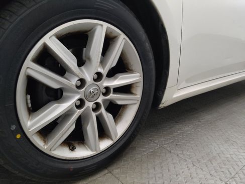 Used 2015 Toyota Avalon XLE Premium image 31