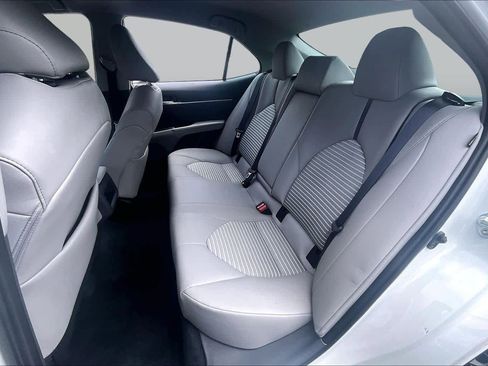 Used 2023 Toyota Camry SE FWD image 19
