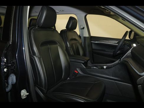 Used 2024 Jeep Grand Cherokee Limited image 29