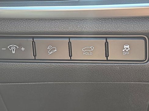 Used 2025 Kia Telluride S AWD/4WD image 25