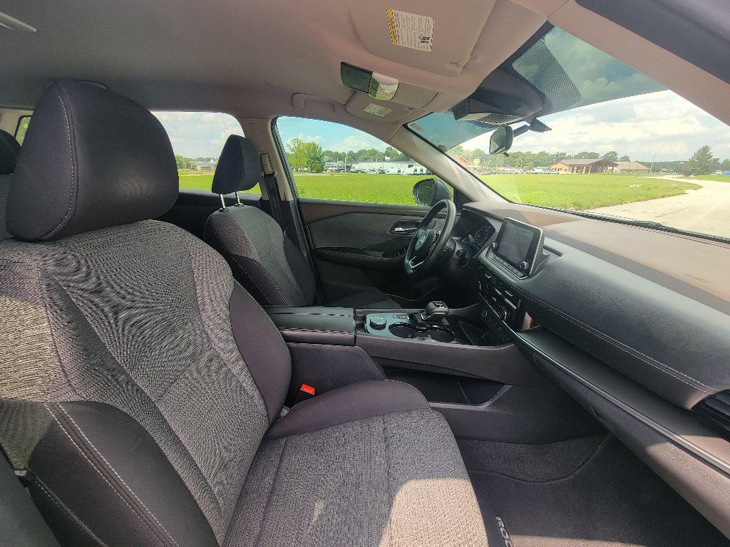 Used 2022 Nissan Rogue SV AWD/4WD image 31