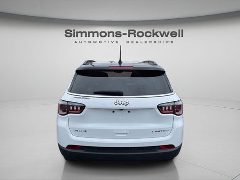 Used 2025 Jeep Compass Limited AWD/4WD image 4