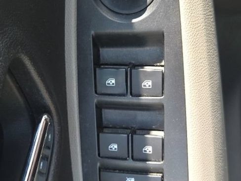 Used 2016 Chevrolet Trax LTZ FWD image 19