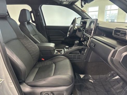 Used 2025 Toyota 4Runner TRD Off-Road Premium image 26