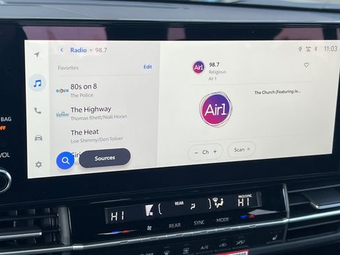 New 2026 Toyota Sienna XLE Woodland Edition image 17