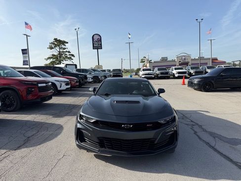 Used 2022 Chevrolet Camaro SS RWD image 15