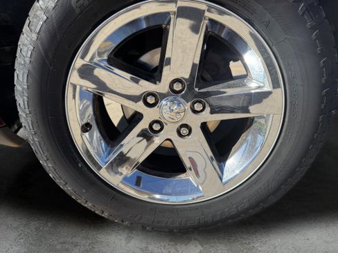 Used 2013 RAM 1500 Express AWD/4WD image 9