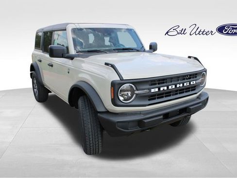 New 2025 Ford Bronco Big Bend image 2