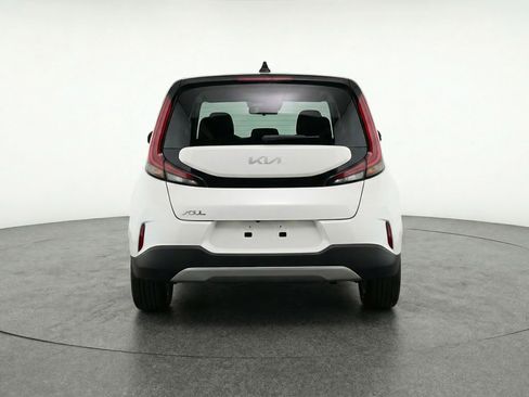 Used 2025 Kia Soul LX w/ LX Technology Package image 7