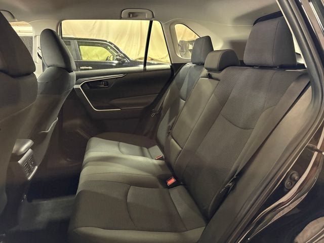Certified 2025 Toyota RAV4 LE AWD/4WD image 17