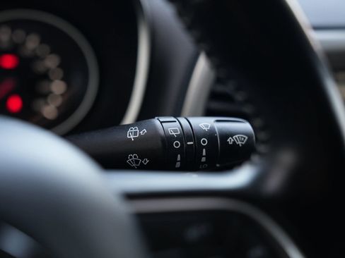 Used 2021 Jeep Compass Latitude w/ Driver Assistance Group image 22