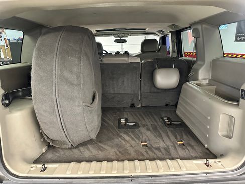 Used 2004 HUMMER H2 w/ Preferred Equipment Group image 13