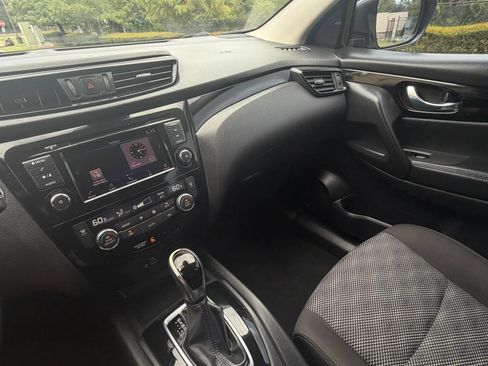 Used 2019 Nissan Rogue Sport SV FWD image 20