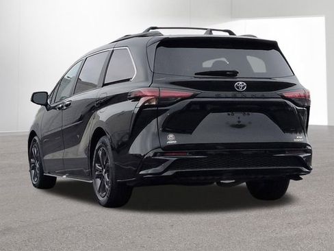Certified 2024 Toyota Sienna XSE w/ XSE Plus Package AWD/4WD image 8