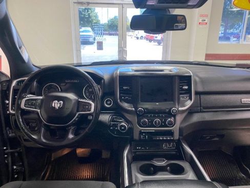 Used 2019 RAM 1500 Big Horn AWD/4WD image 17