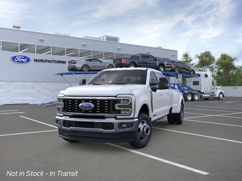 New 2026 Ford F350 4x4 Crew Cab DRW Super Duty image 2