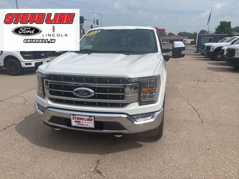 Used 2022 Ford F150 Lariat w/ Max Trailer Tow Package AWD/4WD image 3
