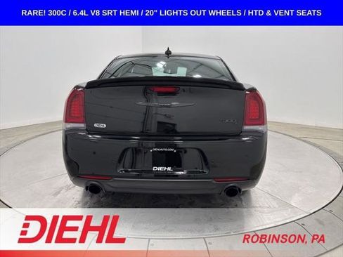 Certified 2023 Chrysler 300 C RWD image 6